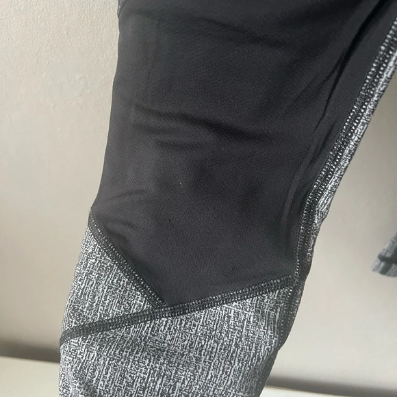 🛍️Lululemon Grey Pace Rival Cropped Leggings Size 6 - Picture 4 of 6